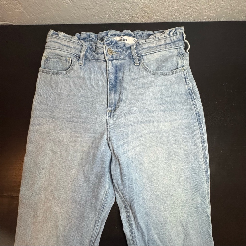 Hollister High Rise Blue Jeans with Straight Leg